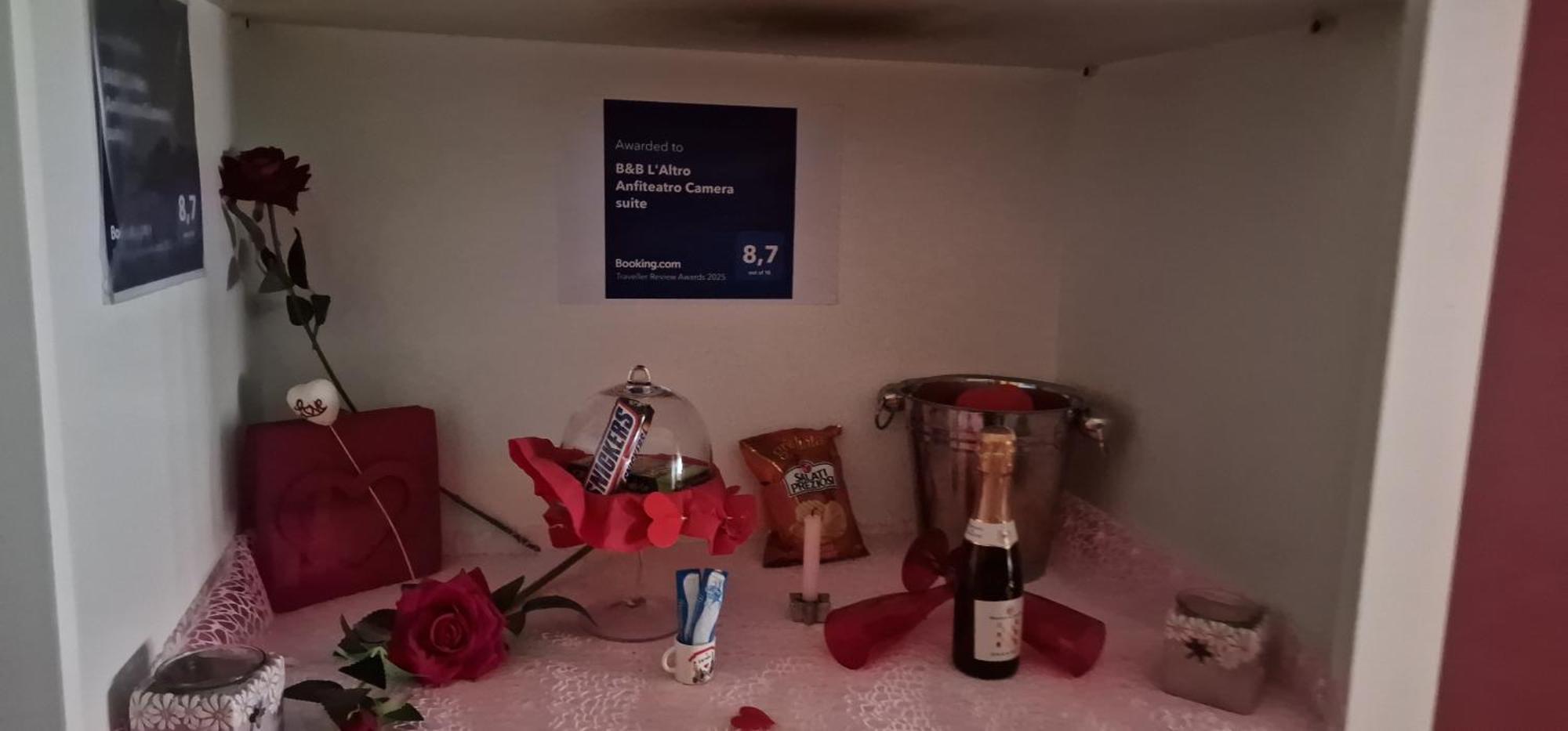 B&B L'Altro Anfiteatro Camera Suite Санта-Мария-Капуа-Ветере Экстерьер фото